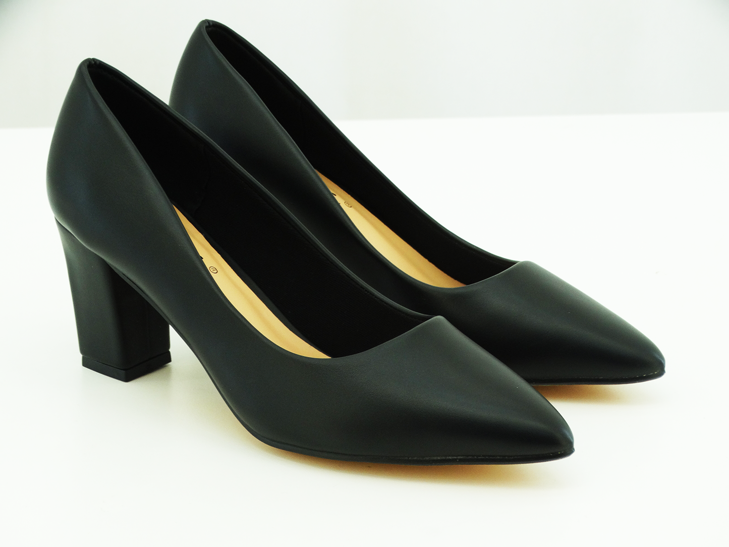 15703101, Nicola - Women's Shoes - Black (6-11)