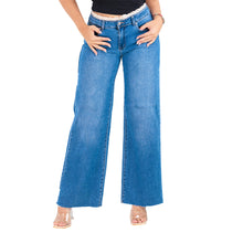 GUJ71722, Gusto Women's Mid-rise Jeans 3/4-15/16 Med Blue